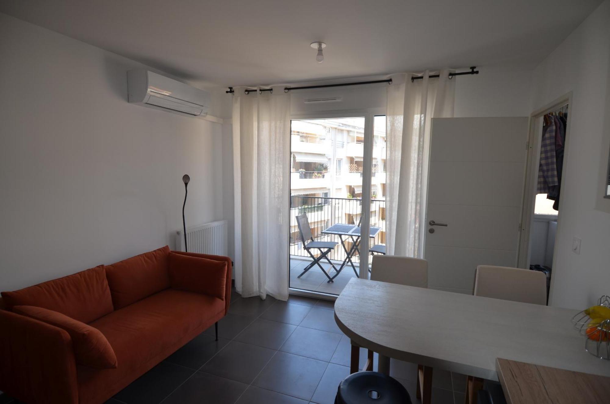 Villa Smolett - Appartement Cosy Au Coeur Du Quartier Du Port Nice Bagian luar foto